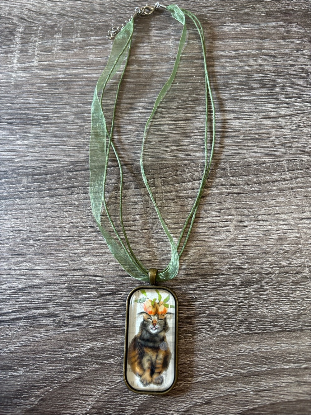 Green Cat Pendant Necklace - Pet Lover Accessory